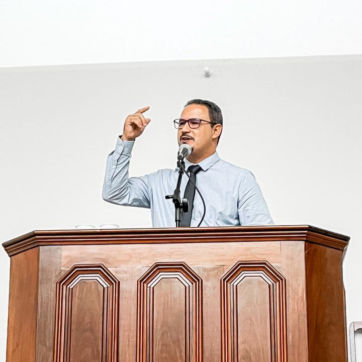 Rev. Lázaro Rocha, pastor titular da IP Marambaia